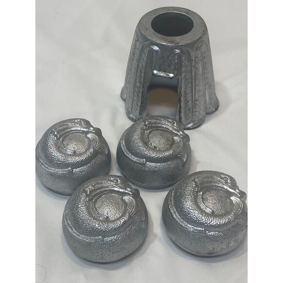 4 Vintage Cast Iron FISH DOLPHIN MOTIF Fence Post Tops - Picture 2 of 16